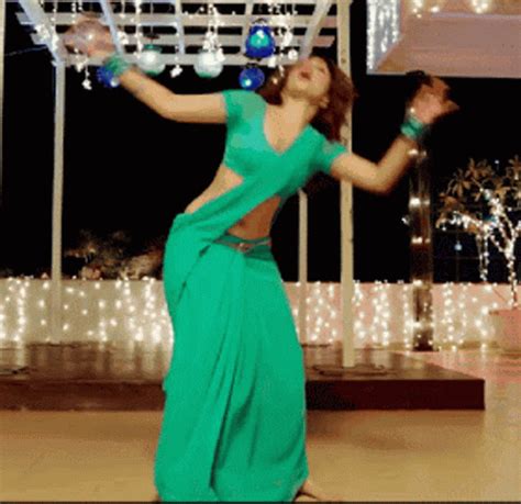 saree nude gif